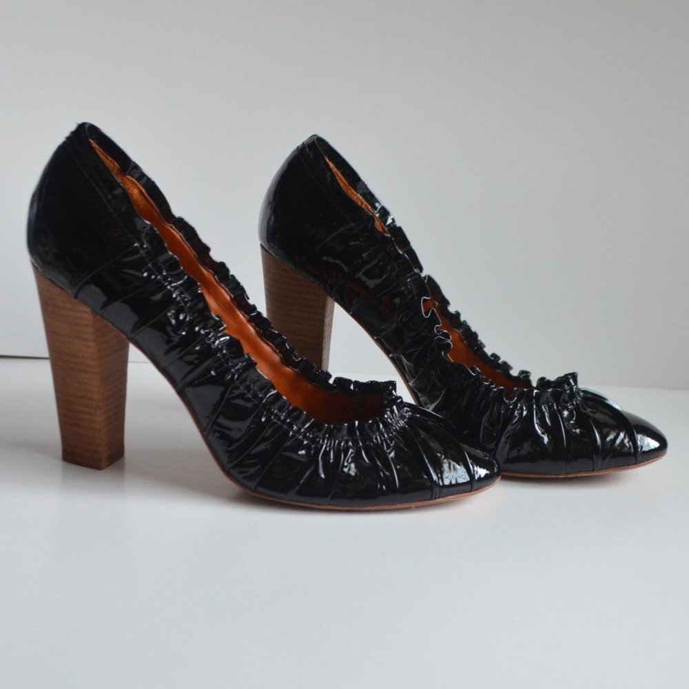 BCBGMaxAzria Stacked heels